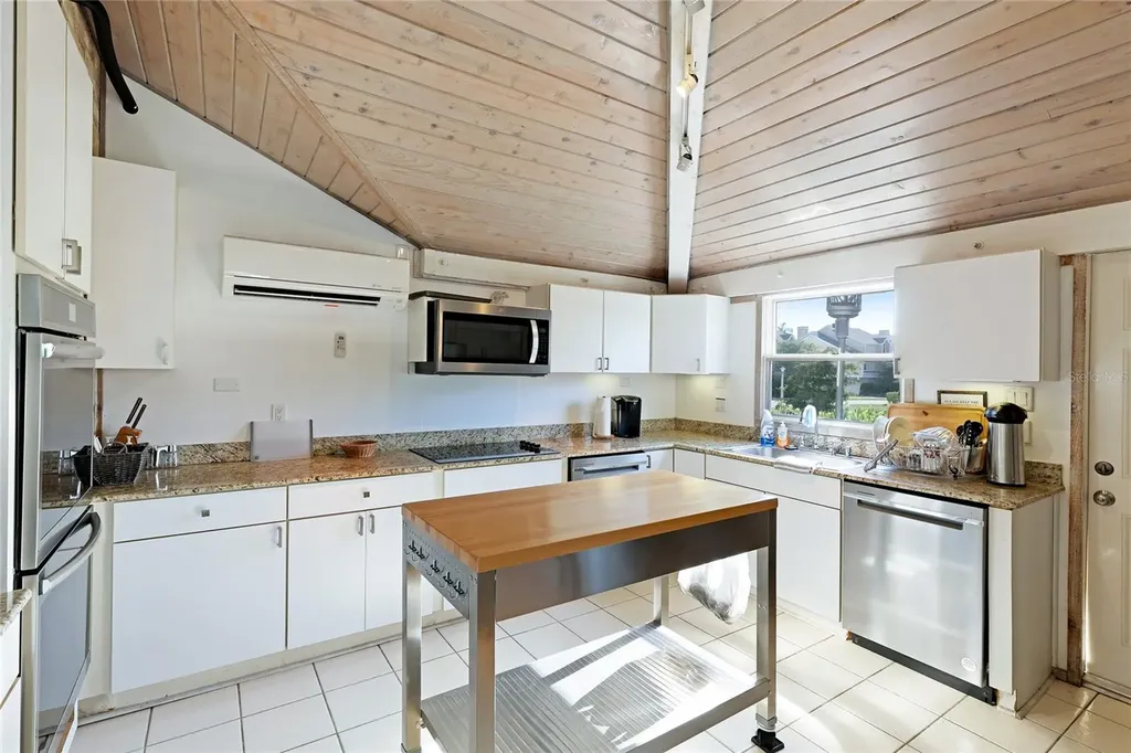 120 Tidy Island Boulevard Bradenton FL 34210