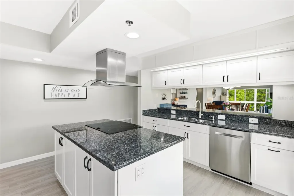 120 Tidy Island Boulevard Bradenton FL 34210