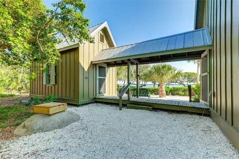 120 Tidy Island Boulevard Bradenton FL 34210