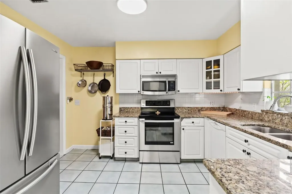 1202 W Coral Street Tampa FL 33602