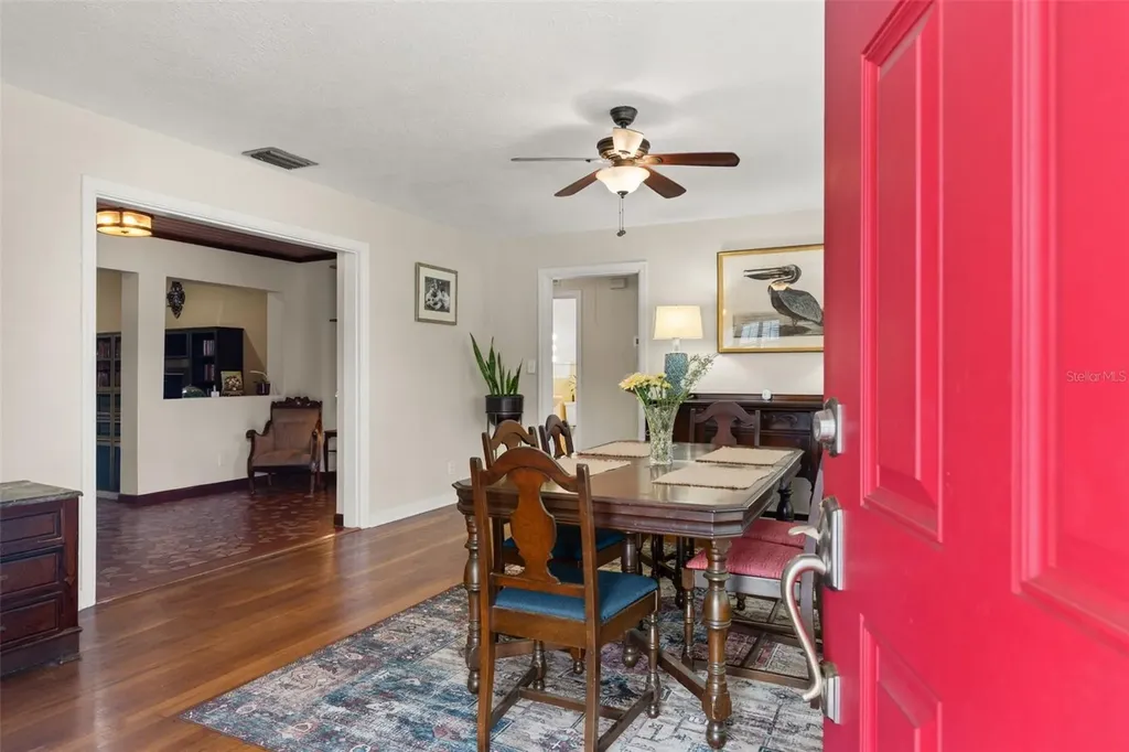 1202 W Coral Street Tampa FL 33602