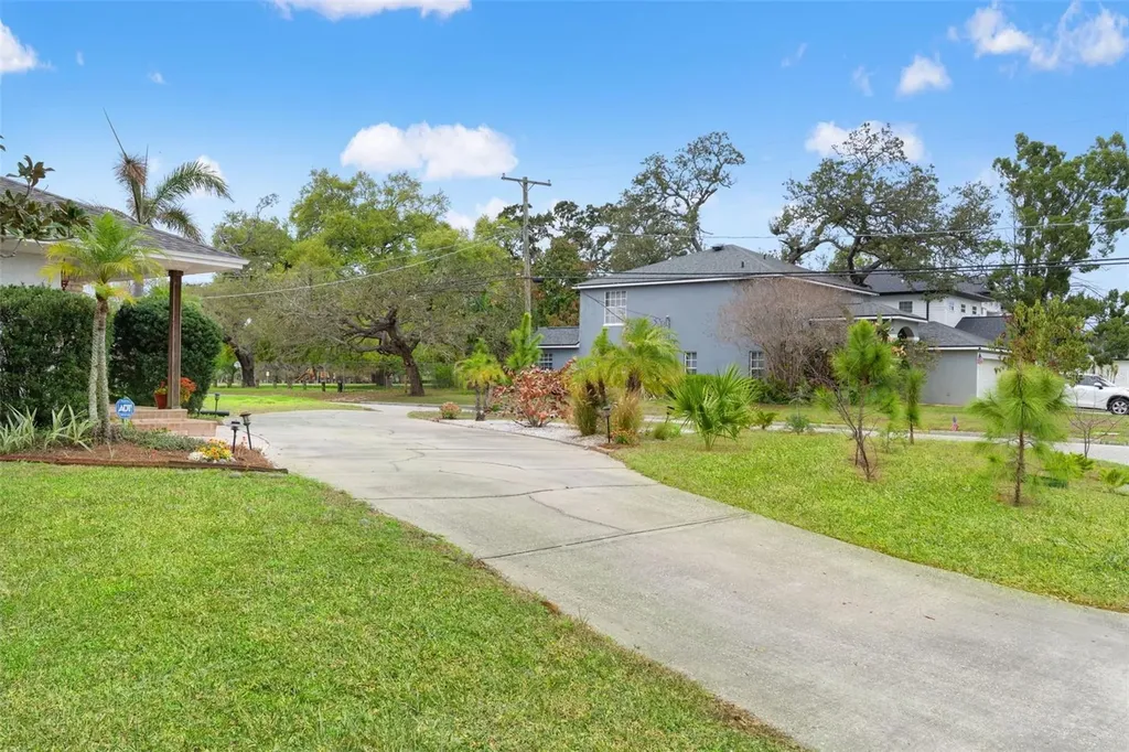 1202 W Coral Street Tampa FL 33602