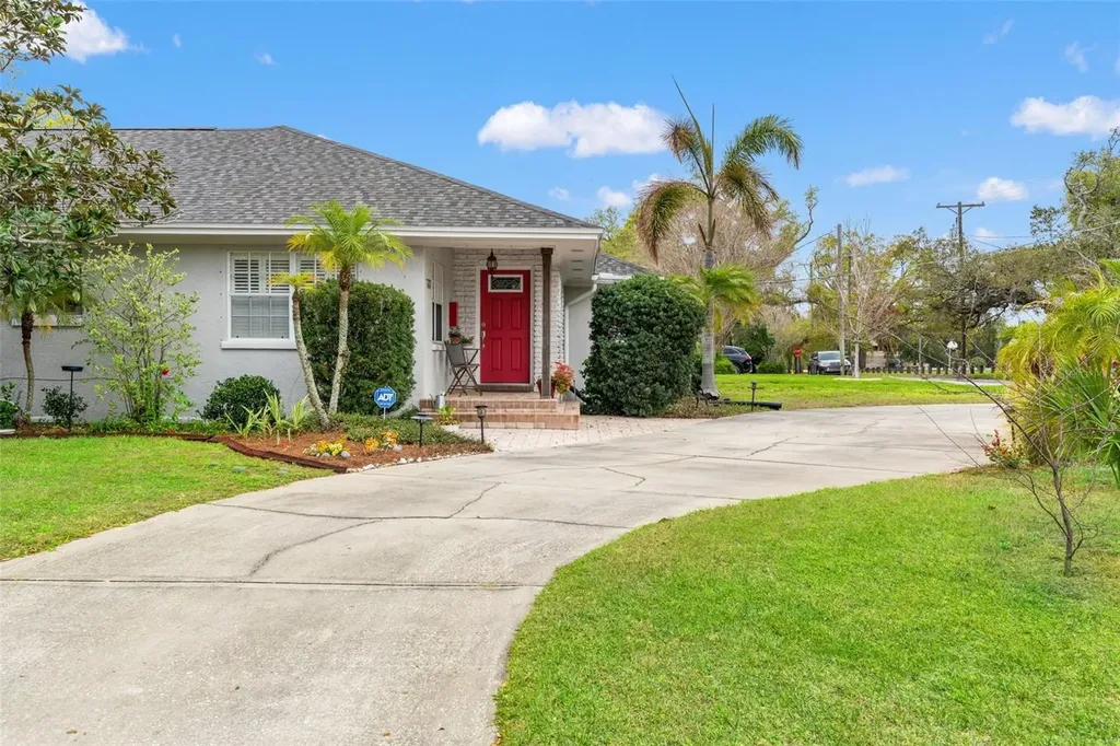 1202 W Coral Street Tampa FL 33602