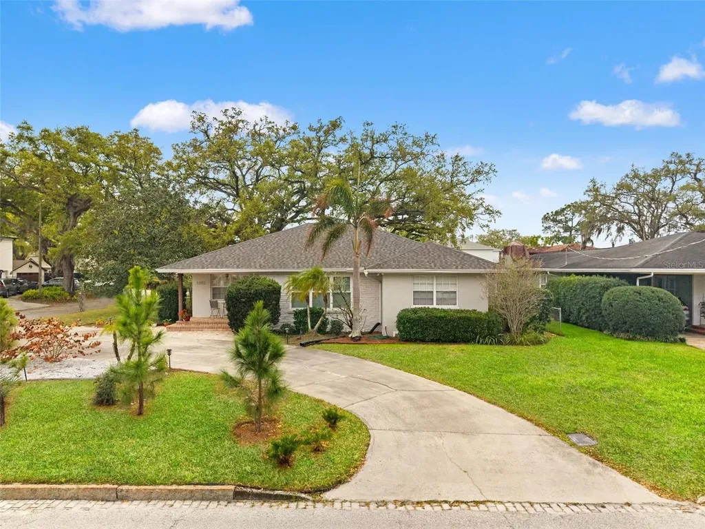 1202 W Coral Street Tampa FL 33602