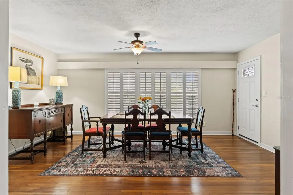 1202 W Coral Street Tampa FL 33602