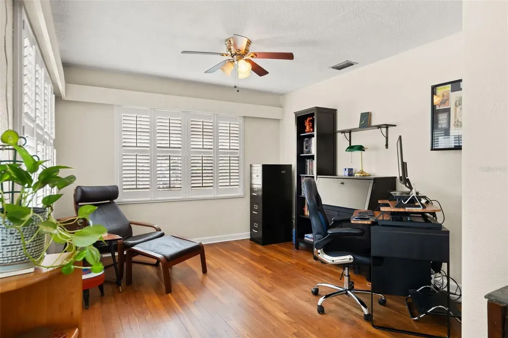 1202 W Coral Street Tampa FL 33602