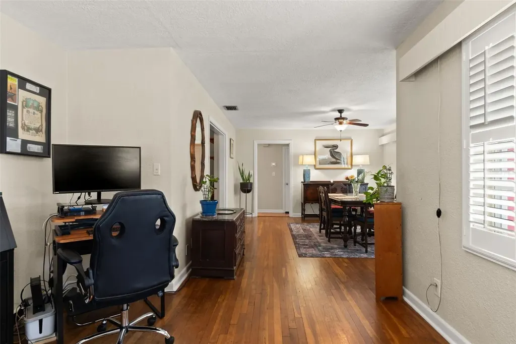 1202 W Coral Street Tampa FL 33602
