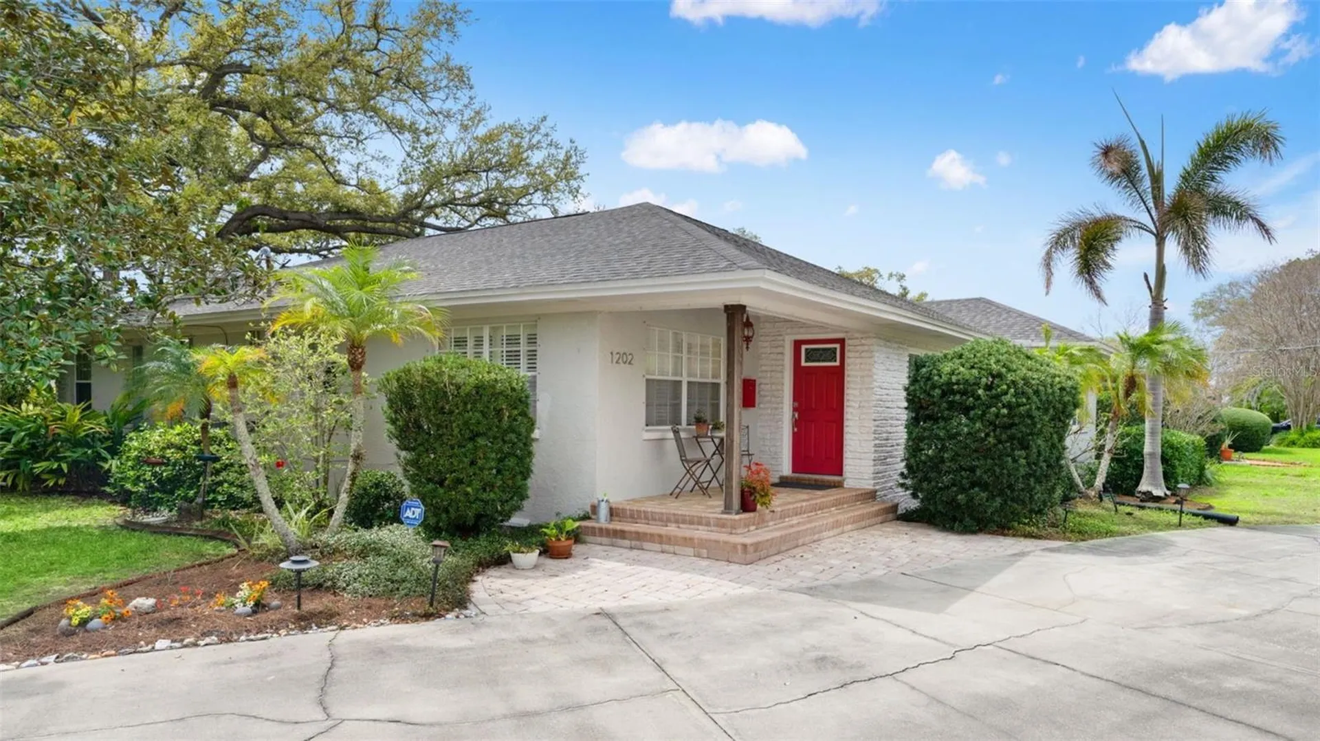 1202 W Coral Street Tampa FL 33602