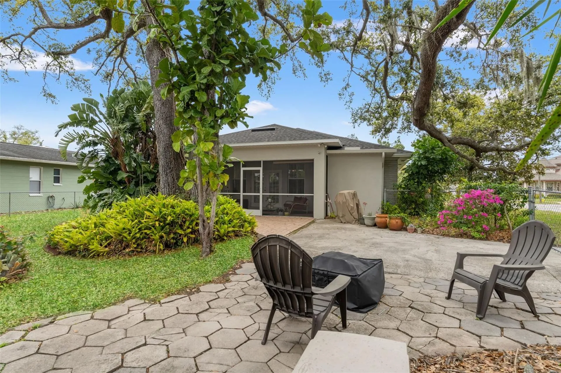 1202 W Coral Street Tampa FL 33602