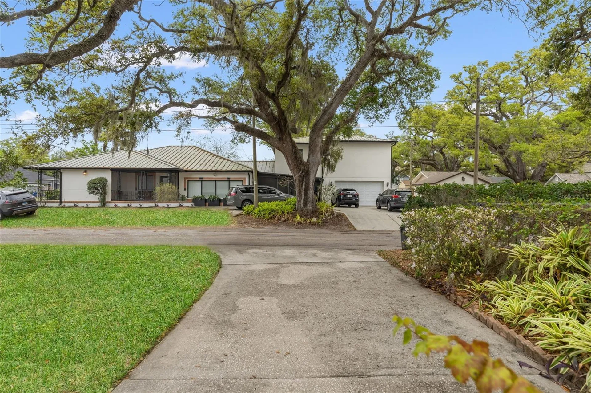 1202 W Coral Street Tampa FL 33602