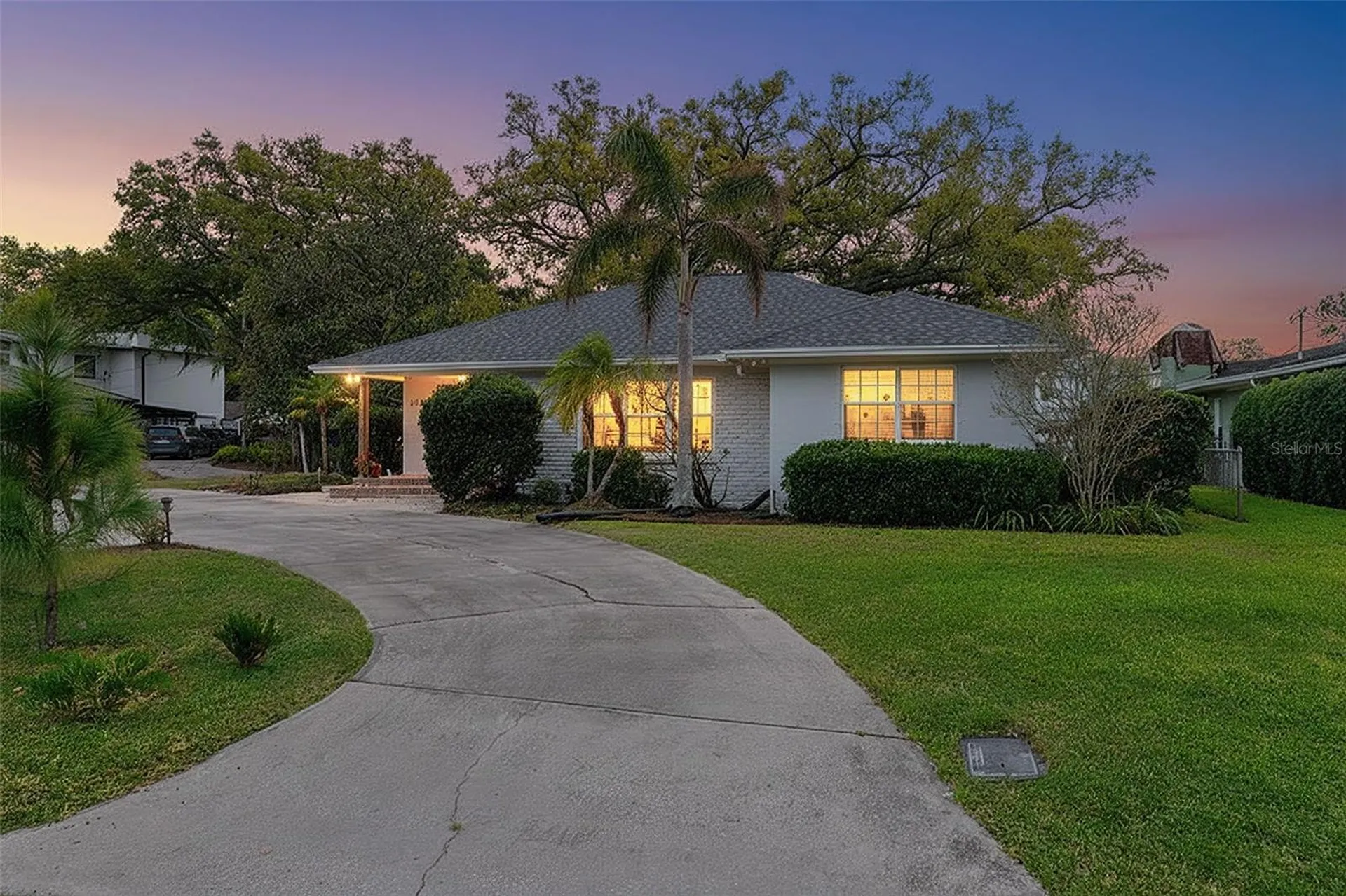 1202 W Coral Street Tampa FL 33602
