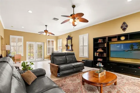 1202 W Coral Street Tampa FL 33602