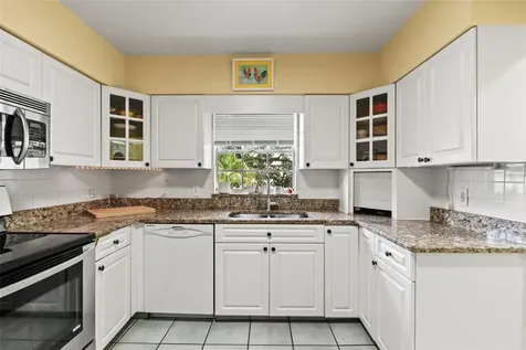 1202 W Coral Street Tampa FL 33602