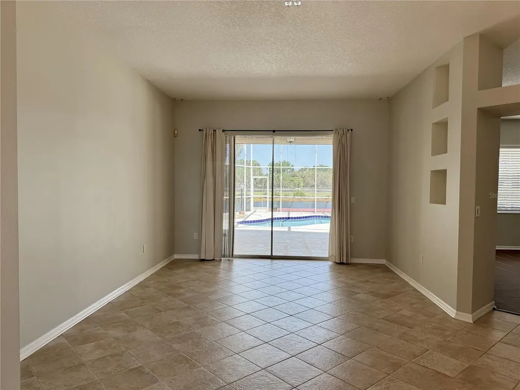 2637 Shinoak Drive Orlando FL 32837