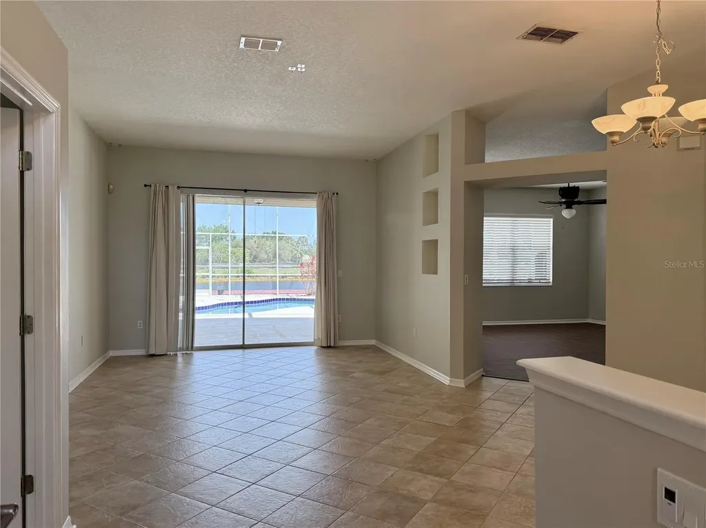 2637 Shinoak Drive Orlando FL 32837