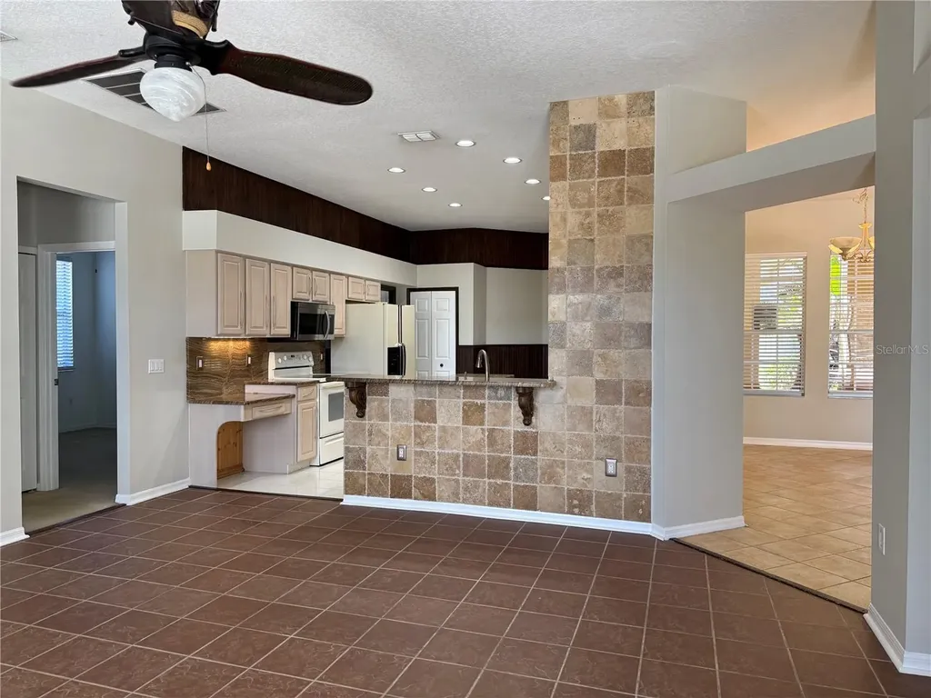 2637 Shinoak Drive Orlando FL 32837
