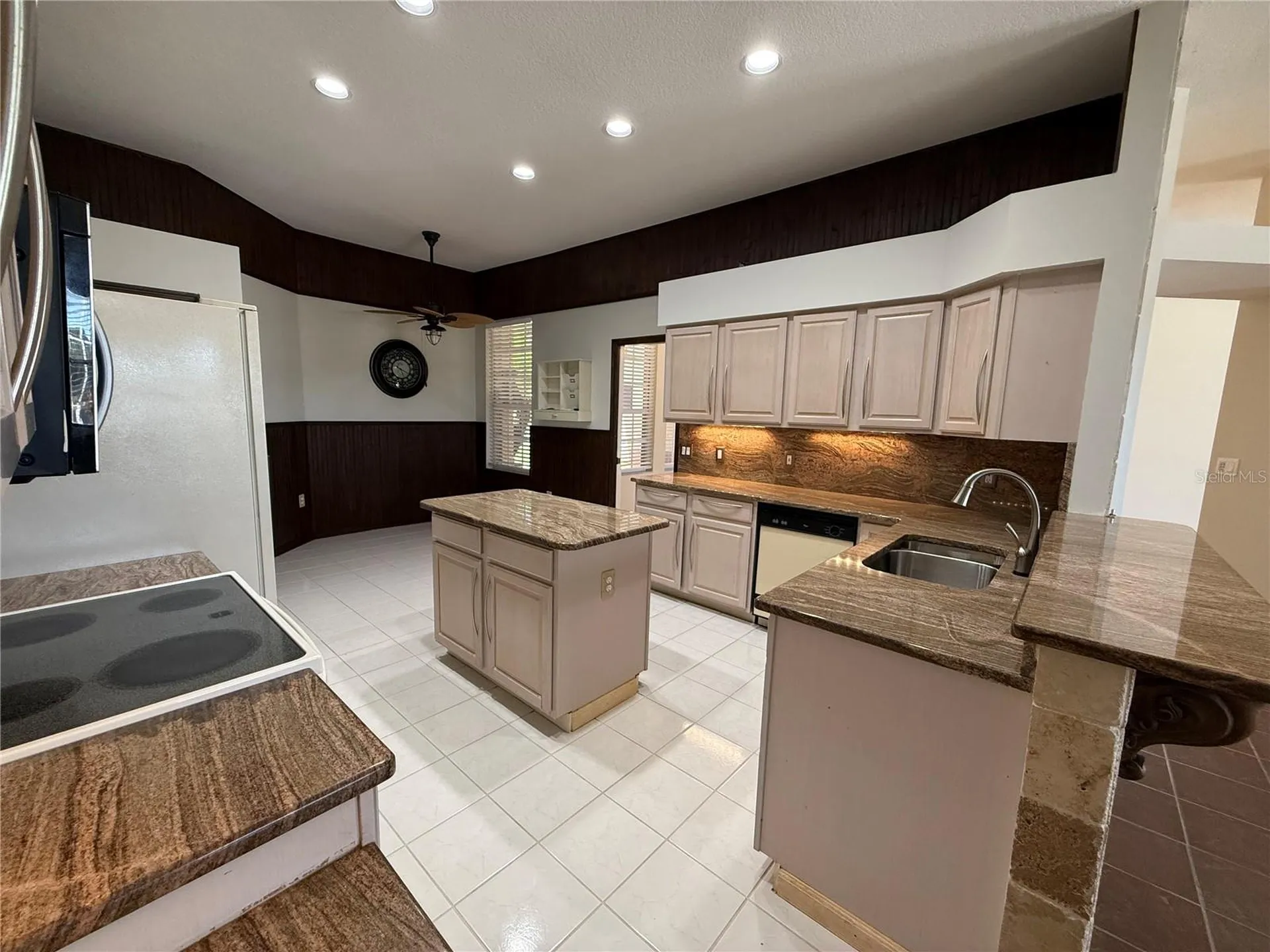 2637 Shinoak Drive Orlando FL 32837