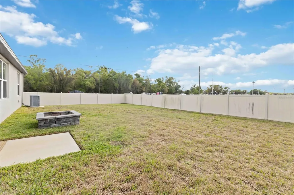 102 Lovely Court Plant City FL 33566