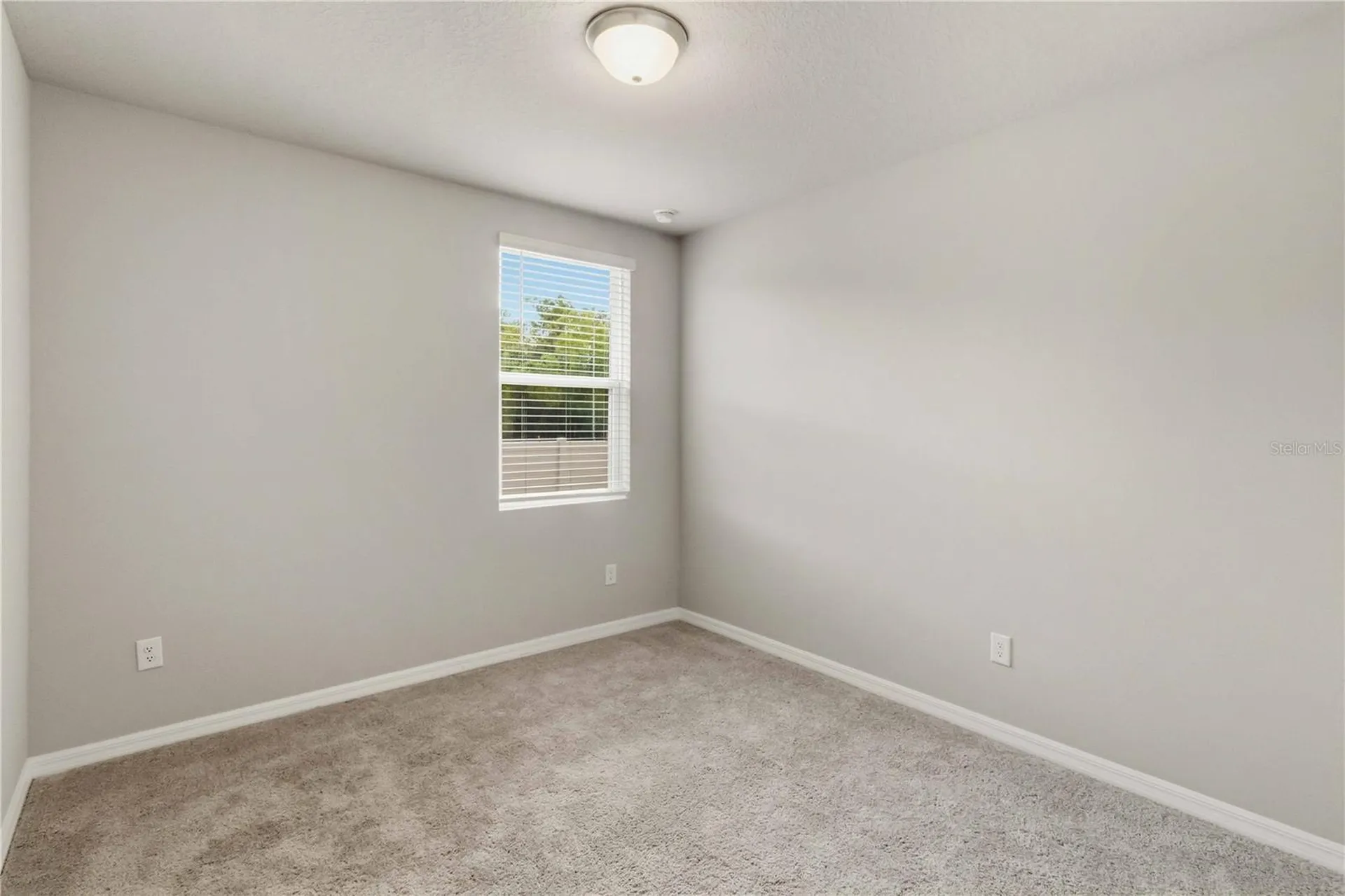 102 Lovely Court Plant City FL 33566