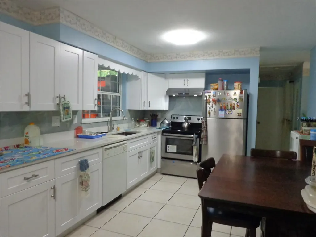 6165 26th Avenue N St Petersburg FL 33710