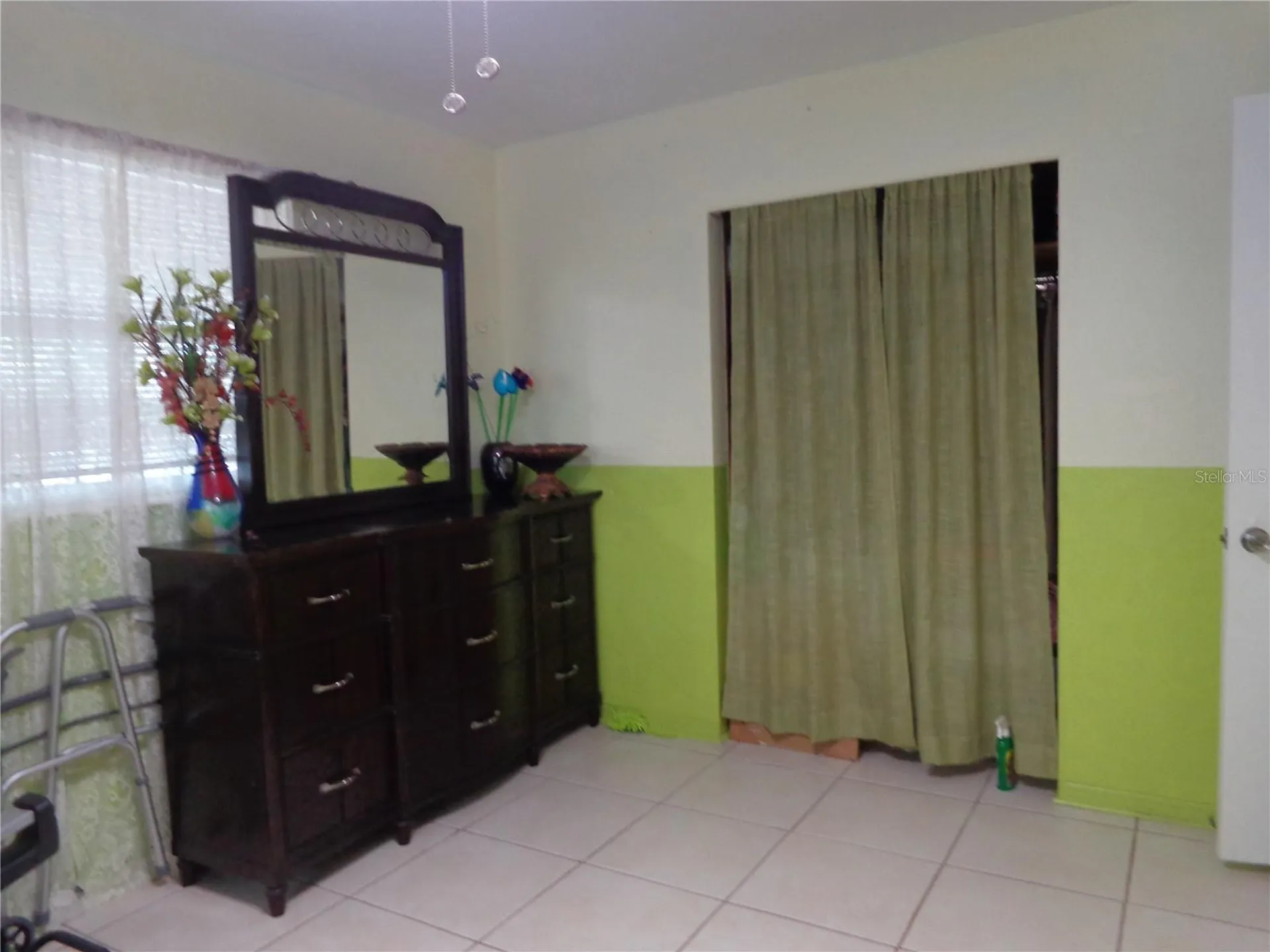 6165 26th Avenue N St Petersburg FL 33710
