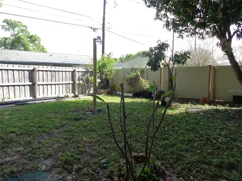 6165 26th Avenue N St Petersburg FL 33710