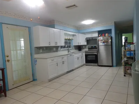 6165 26th Avenue N St Petersburg FL 33710