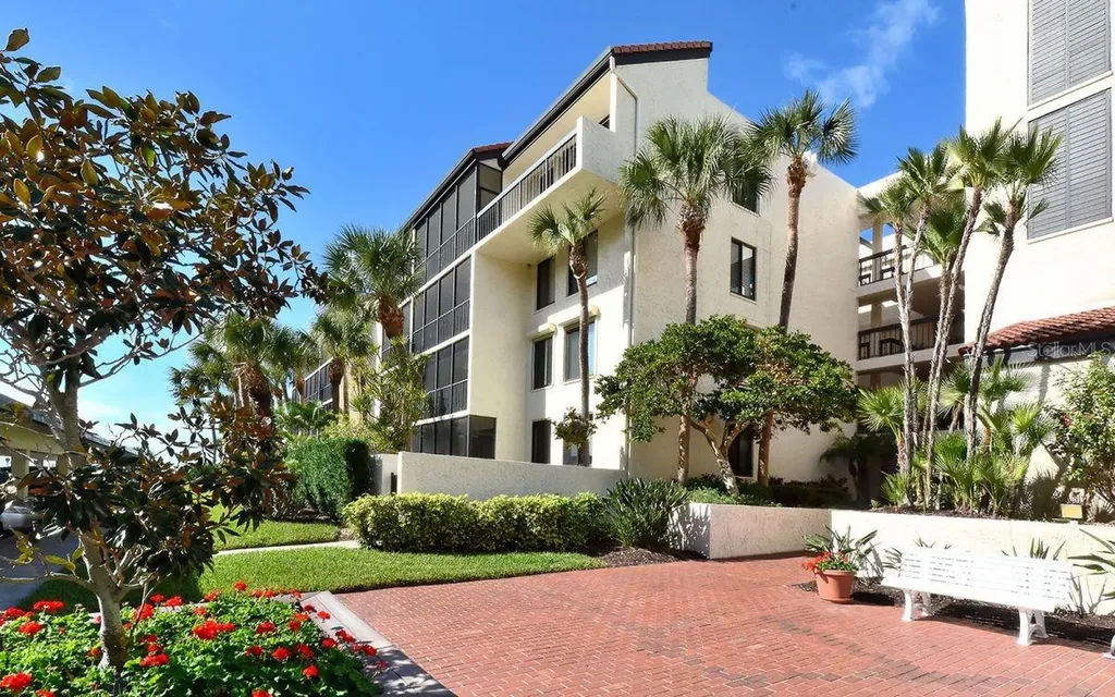 1925 Gulf Of Mexico Drive Longboat Key FL 34228