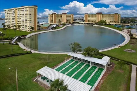4650 Cove Circle St Petersburg FL 33708