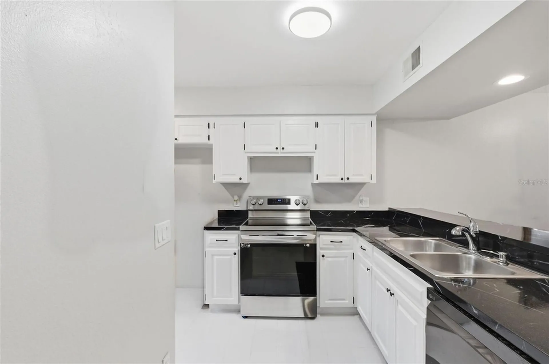 16143 Rambling Vine Drive E Tampa FL 33624