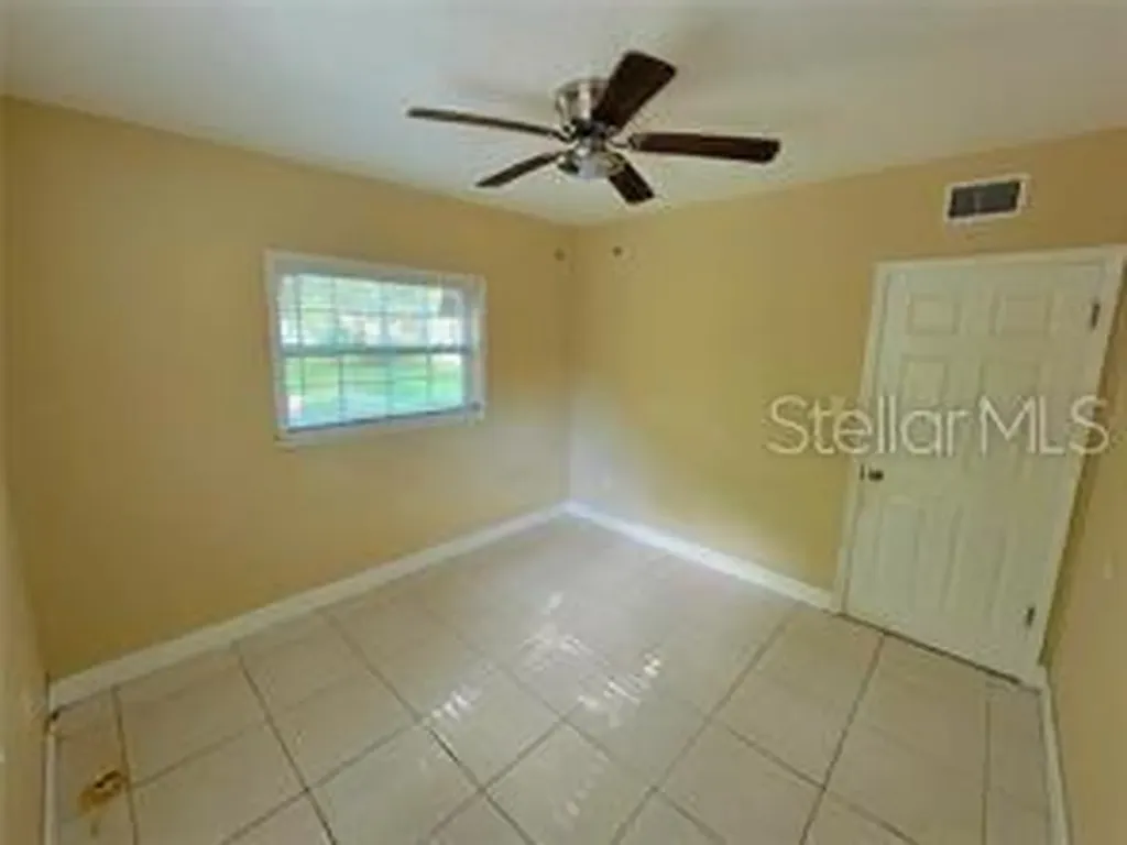 4218 Seybold Avenue Orlando FL 32808