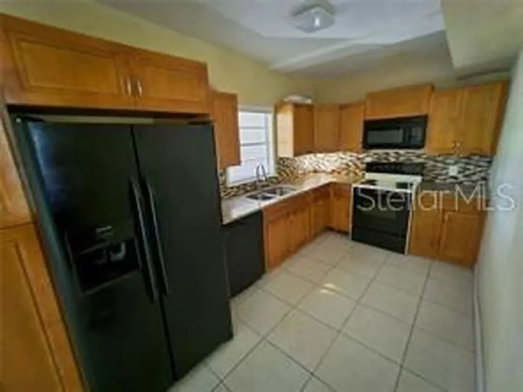 4218 Seybold Avenue Orlando FL 32808
