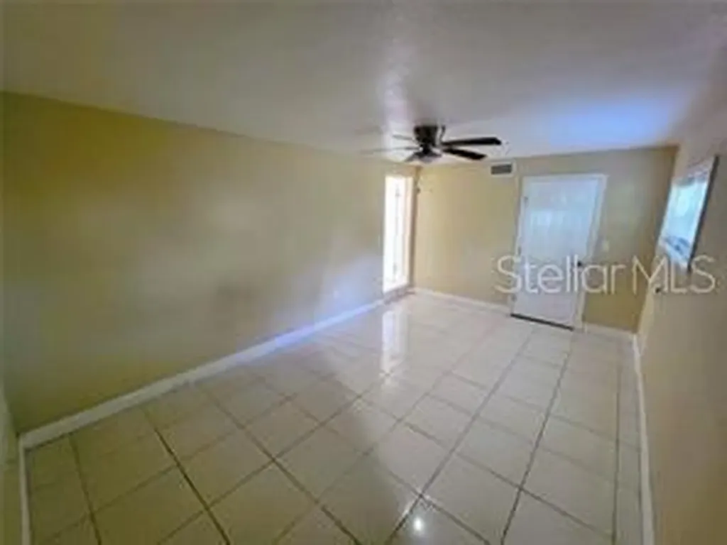 4218 Seybold Avenue Orlando FL 32808