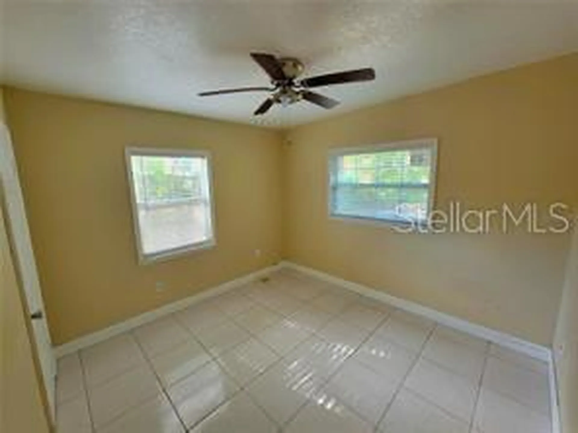 4218 Seybold Avenue Orlando FL 32808