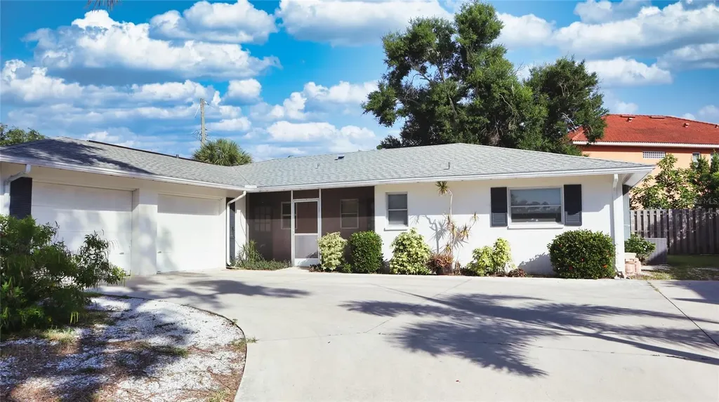 2118 Michele Drive Sarasota FL 34231