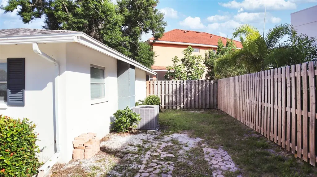2118 Michele Drive Sarasota FL 34231
