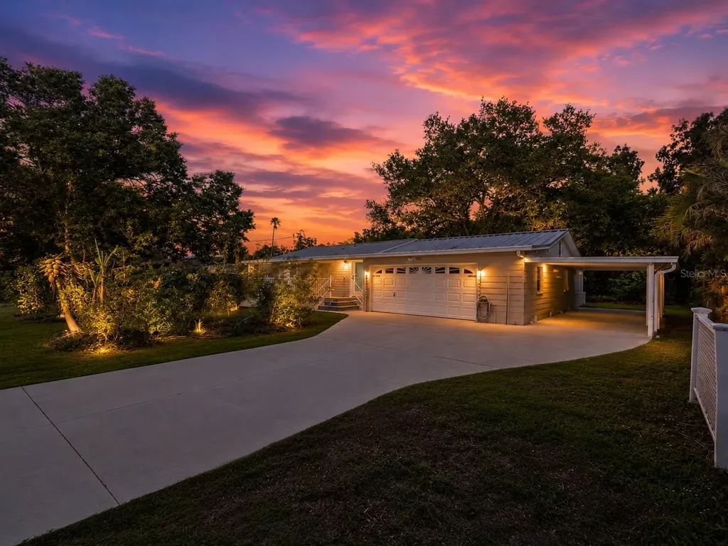 2303 45th Street E Bradenton FL 34208