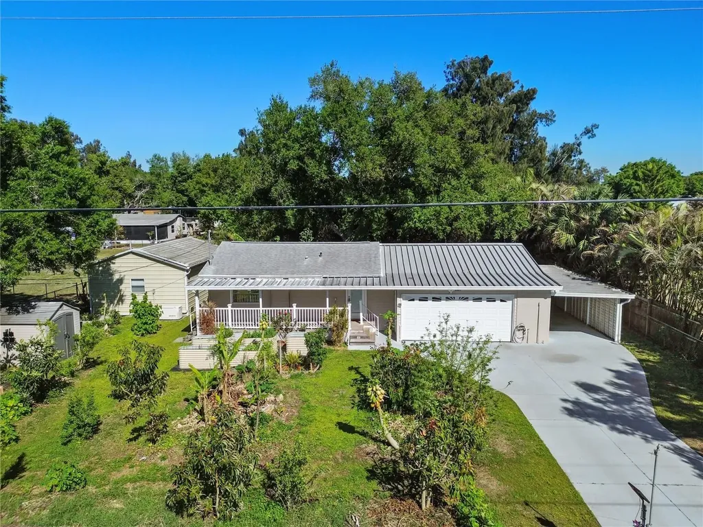 2303 45th Street E Bradenton FL 34208