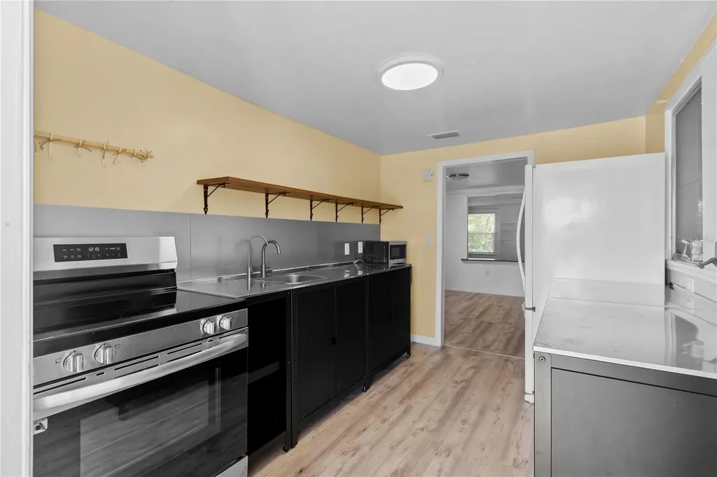 2303 45th Street E Bradenton FL 34208