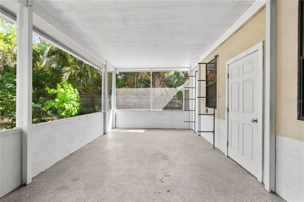 2303 45th Street E Bradenton FL 34208