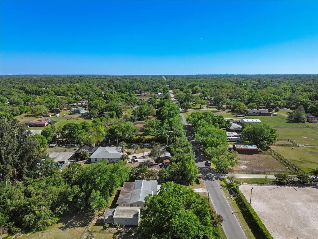2303 45th Street E Bradenton FL 34208