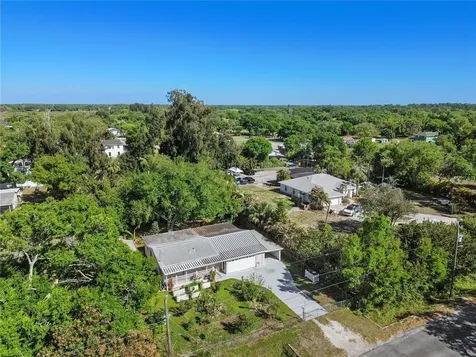 2303 45th Street E Bradenton FL 34208