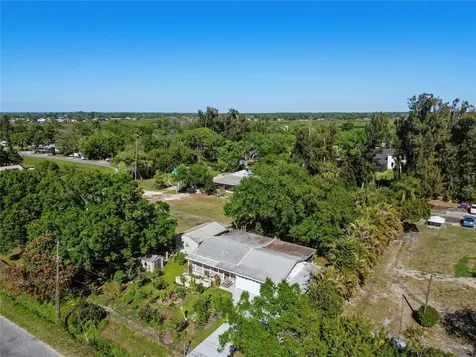 2303 45th Street E Bradenton FL 34208