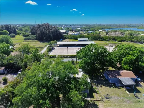 2303 45th Street E Bradenton FL 34208