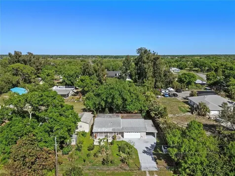 2303 45th Street E Bradenton FL 34208