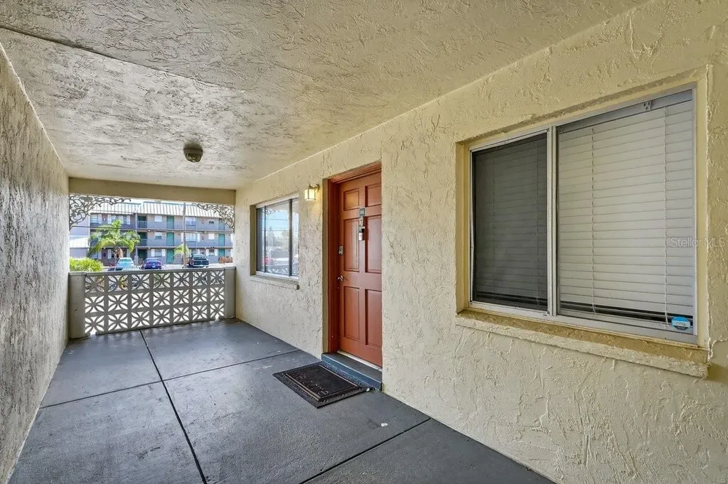 102 S Peninsula Drive Daytona Beach FL 32118