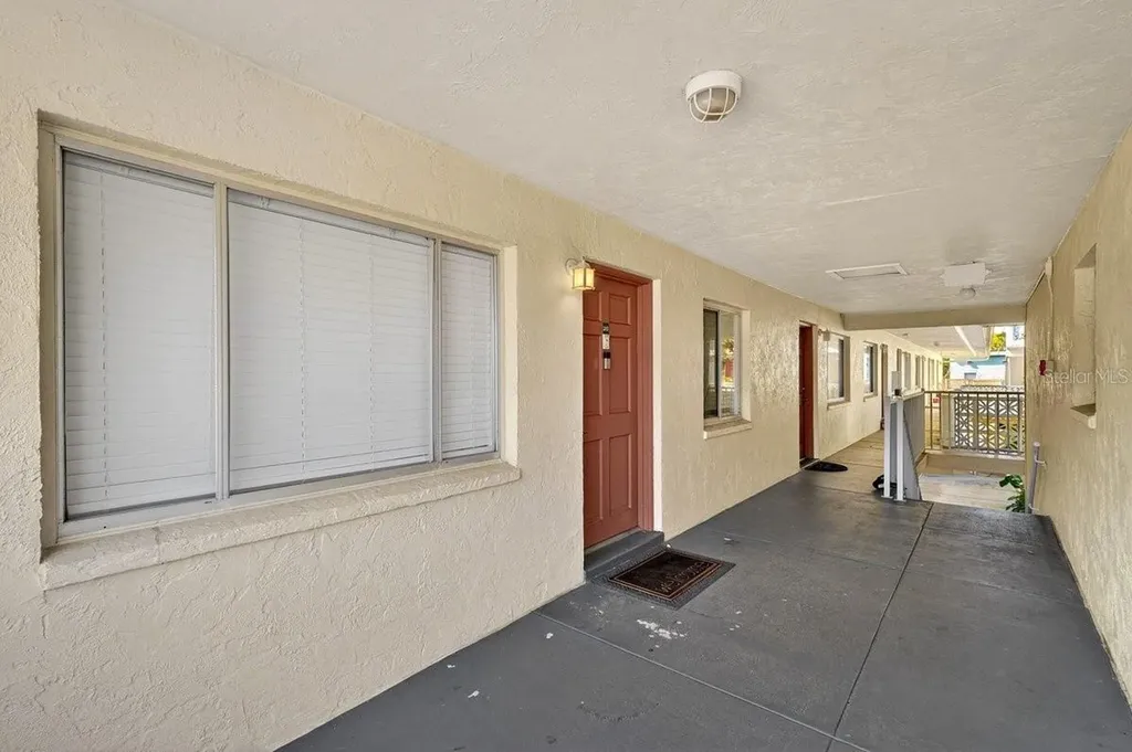 102 S Peninsula Drive Daytona Beach FL 32118