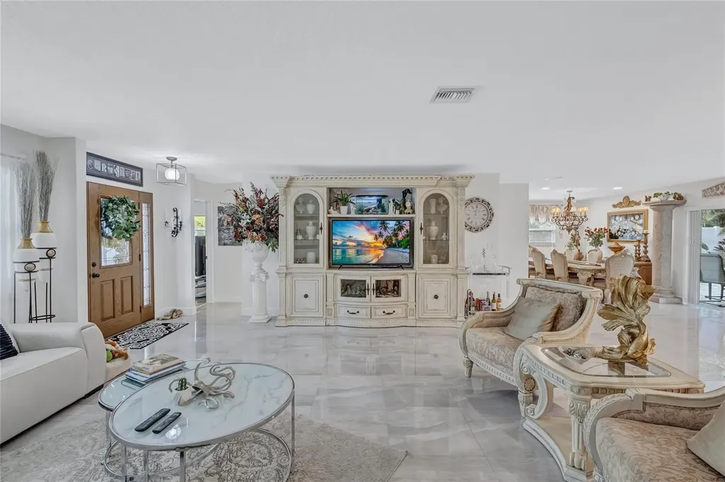 9244 79th Avenue Seminole FL 33777