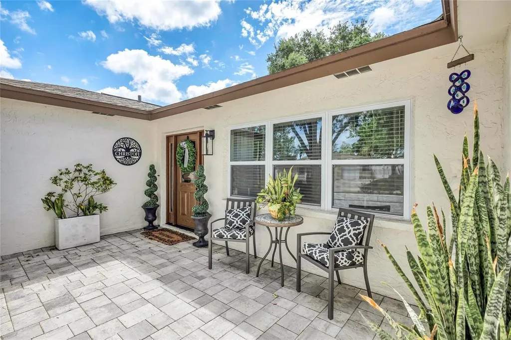9244 79th Avenue Seminole FL 33777