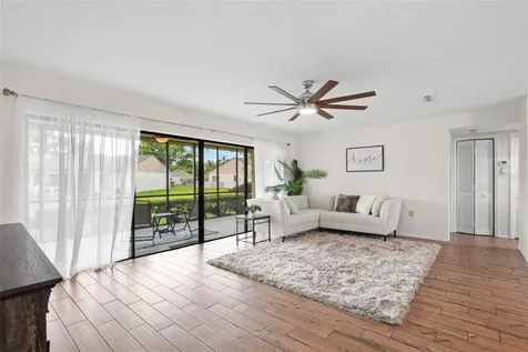 40 Sylvia Place Oldsmar FL 34677